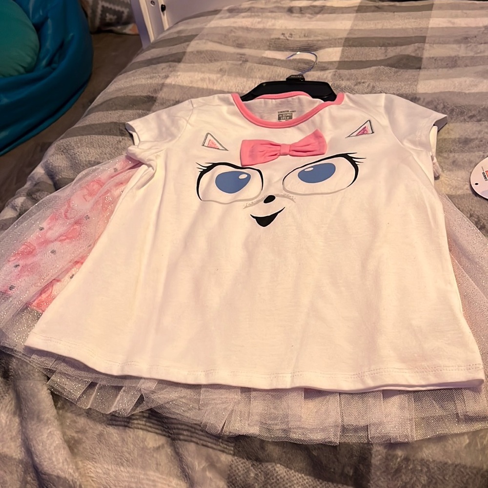 I’m selling a kid matching set from the movie  secret life of pets!!